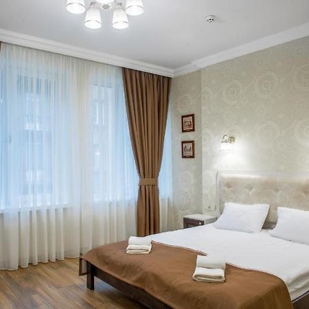 Apartment Barvy Lvova On Kostyushka St Екстериор снимка