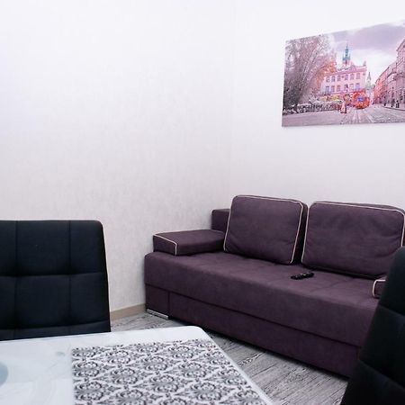 Apartment Barvy Lvova On Kostyushka St Екстериор снимка