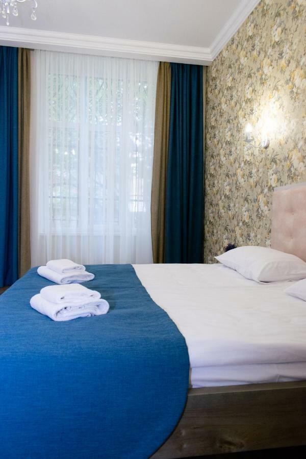 Apartment Barvy Lvova On Kostyushka St Екстериор снимка