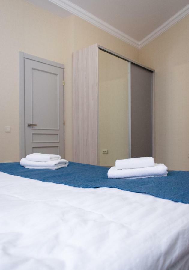 Apartment Barvy Lvova On Kostyushka St Екстериор снимка