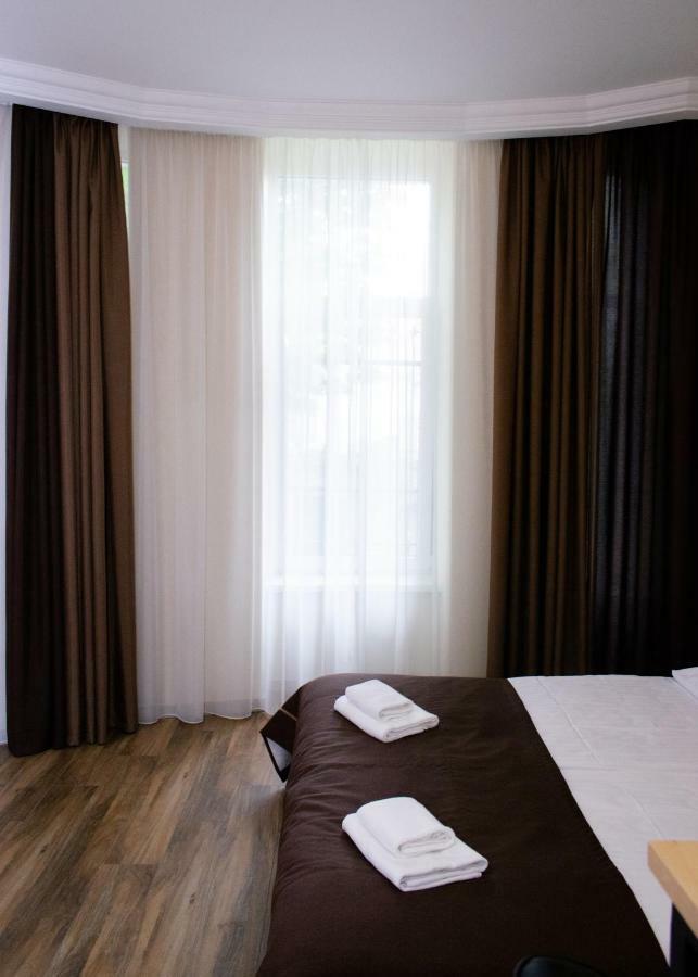 Apartment Barvy Lvova On Kostyushka St Екстериор снимка