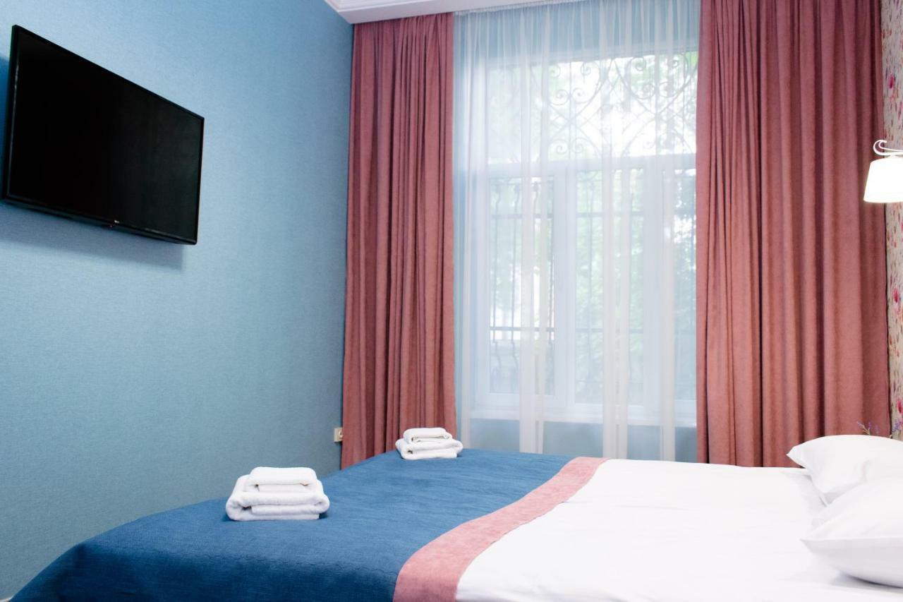 Apartment Barvy Lvova On Kostyushka St Екстериор снимка